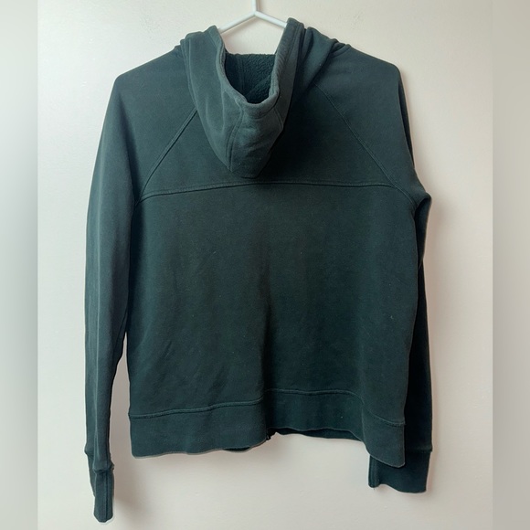 Lolë Size L - Picture 7 of 7